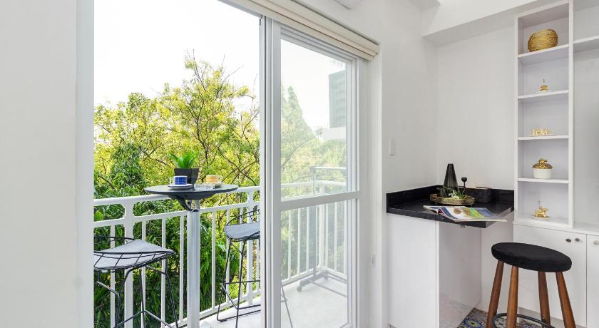 FRESIA by J&J(Near Airport|50 Mbps Wifi|Netflix) photo