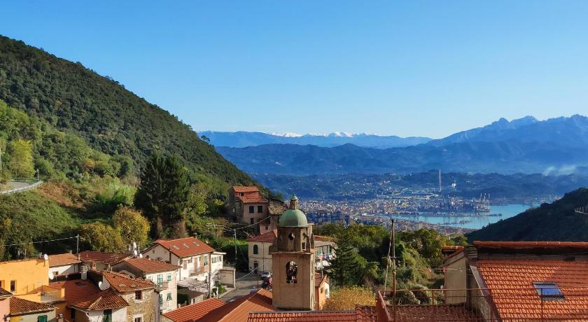 Pietra Di Mare photo