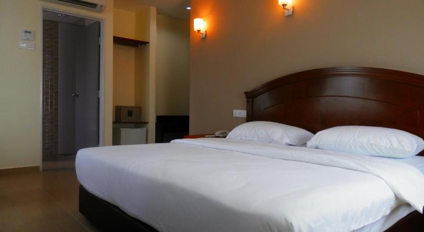 Lks Hotel - image 37
