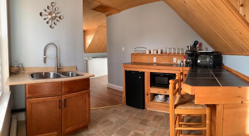 Alma Shore Lane Suites Cottages Guesthouse Bed And Breakfast