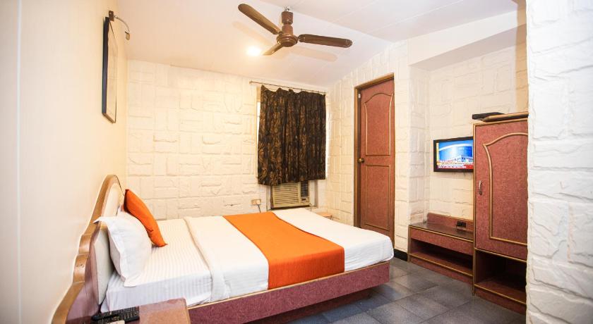 HOTEL PLATINUM COLABA