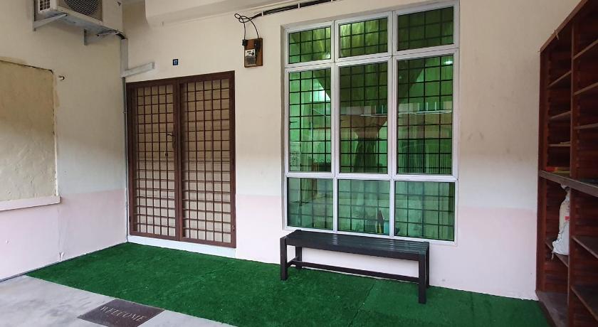 Cempaka Residence Homestay — Hotel in Malacca