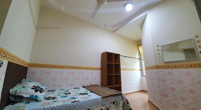 Cempaka Residence Homestay photo