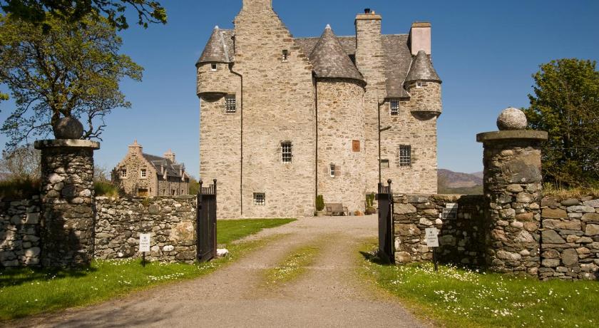 Barcaldine Castle