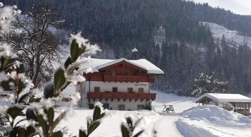 Angebote und Pauschalen St. Johann in Salzburg St. Johann im Pongau 1 Nacht 854 EUR. einmaliges Wintermrchen. Hotel AlpenSchlssl. / St. Johann Angebote und Pauschalen St. Johann in Salzburg - bergfex