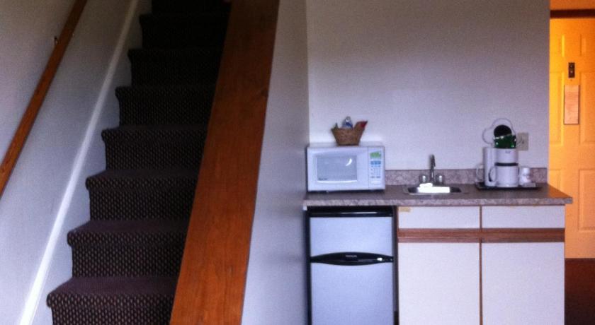 Days Inn by Wyndham Colchester Burlington photo