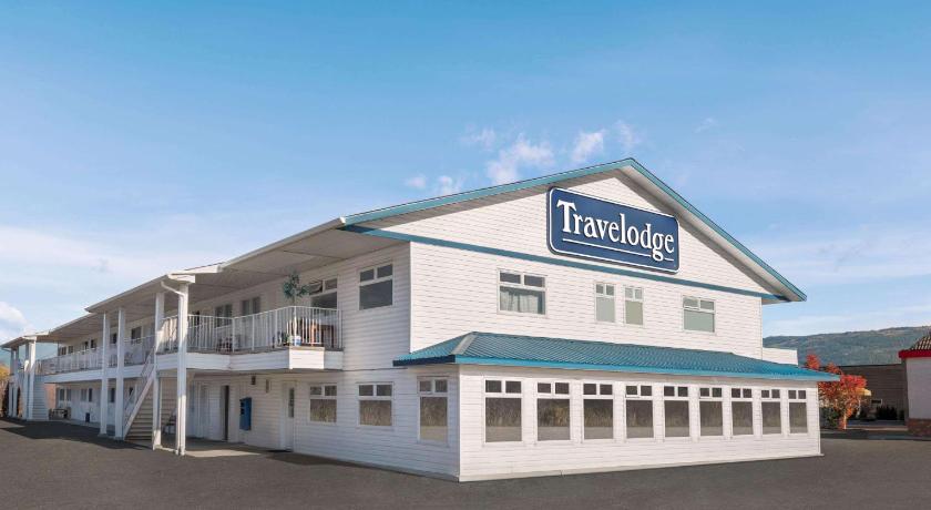 Travelodge by Wyndham Salmon Arm BC photo