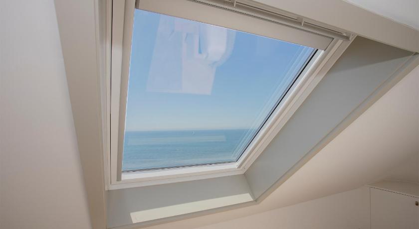 Liiiving in Porto - Luxury Beachfront Apartments - 9