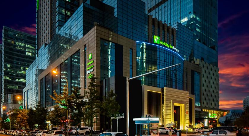 Holiday Inn Express Shenyang North Station photo