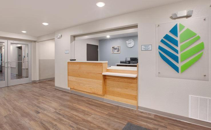 San Antonio WoodSpring Suites Lackland near Sea World Accommodation pool