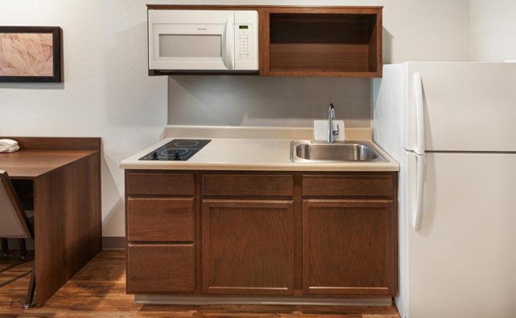 San Antonio WoodSpring Suites Lackland near Sea World Accommodation restaurant