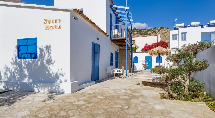 ANTONIA STUDIOS — Hotel in Larnaca