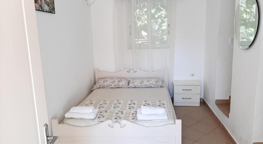 Vaso Apts photo