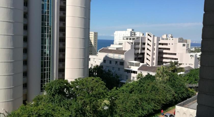 45 Lighthouse Mall Apartment photo