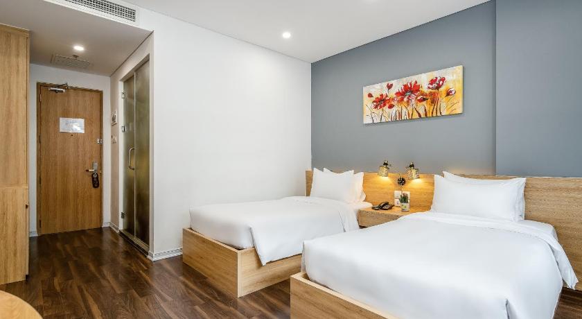 Image of Superior Room - Twin 10