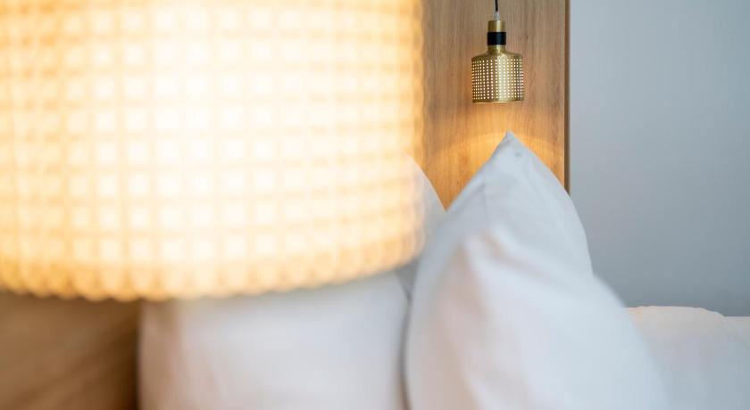Image of Deluxe Twin Room 16