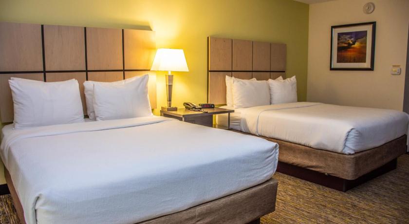 Candlewood Suites Overland Park