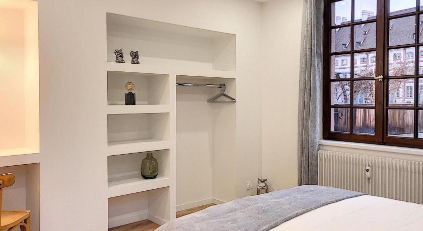 LOVELY COLMAR photo