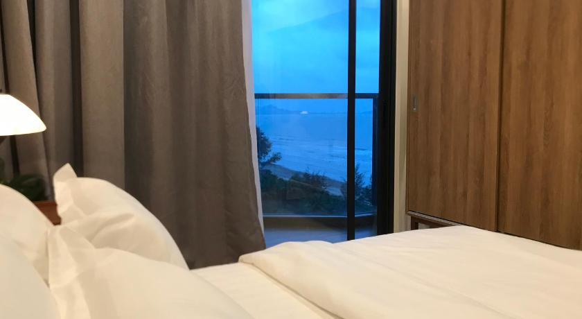 クアンタン Eyu Seaview At Timurbay 5つ星 ゲストハウス プール