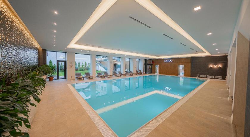 Hotel International photo