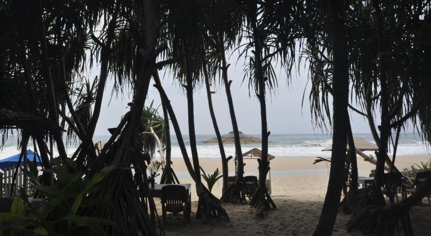 Beach House Habaraduwa photo