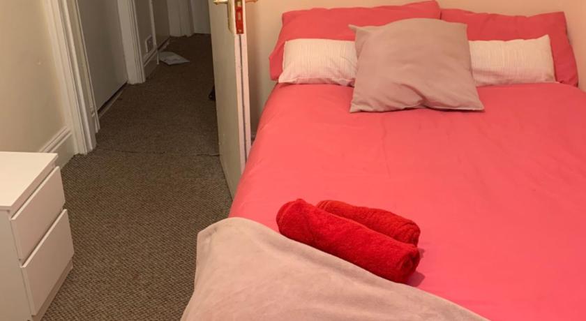 Anuska BnB Professional House Birmingham B17 Birmingham