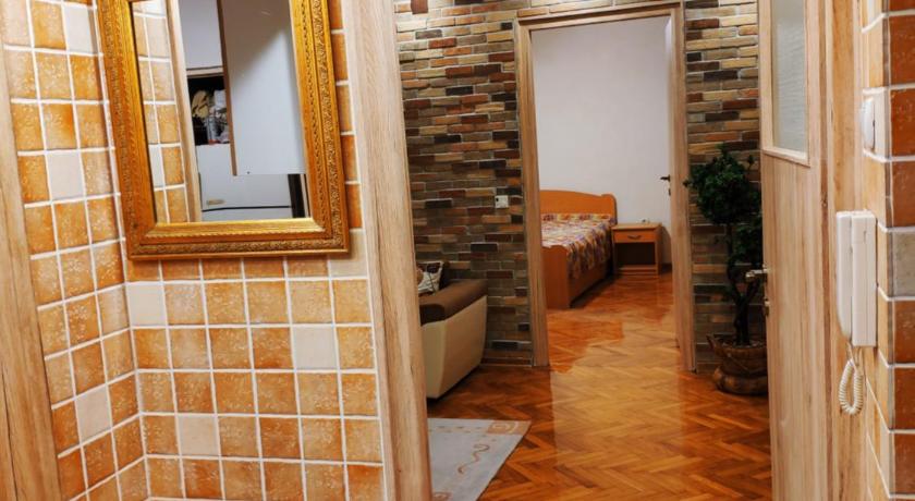 베오그라드 V2 with Love - Vintage Modern and Spacious 4성급 싱글룸 로비