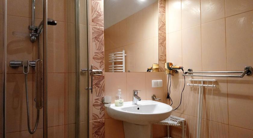 Apartament Radowid 15 w centrum z basenem photo