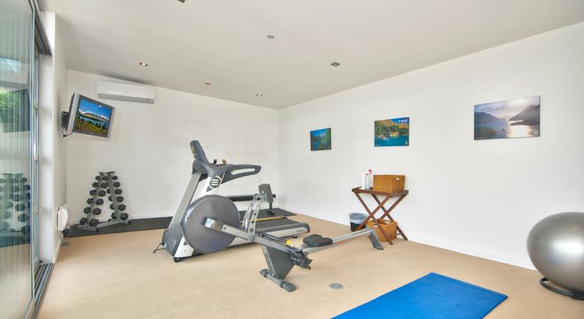 Lakeside Central Studio photo