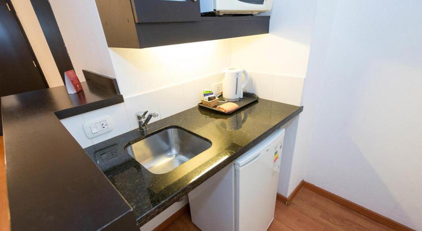 Image of Standard Suite 11