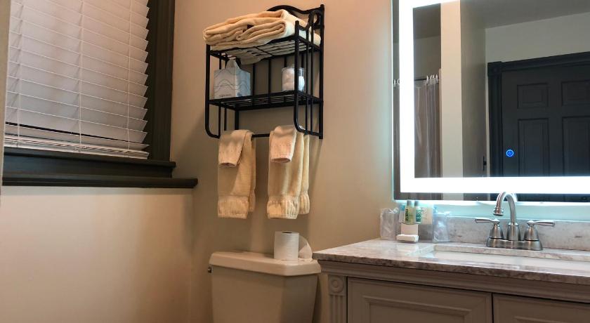Chambery Inn photo