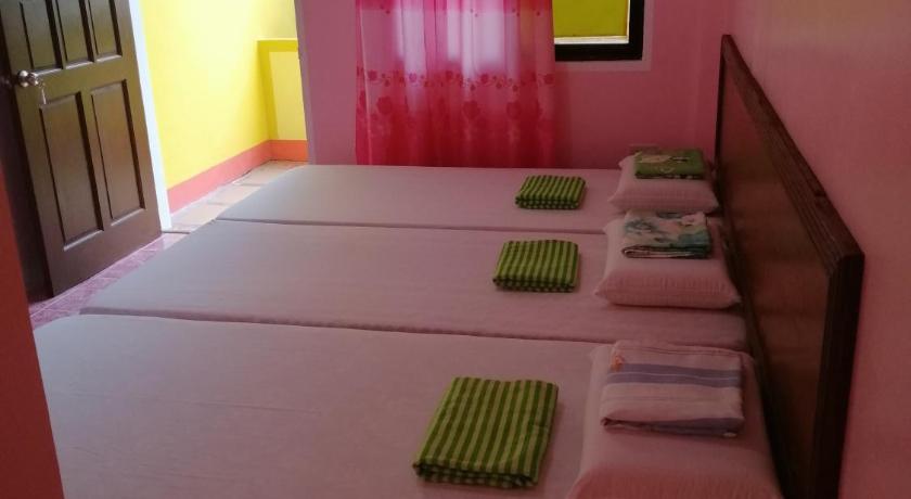 Image of Family Room with Sea View 2
