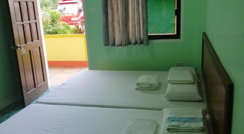 Image of Family Room with Sea View 4