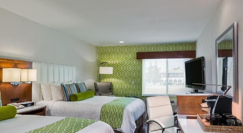 Hotel Indigo Anaheim photo