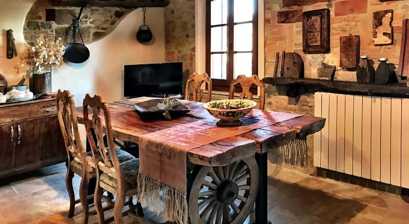 Image of Two-Bedroom Apartment 6