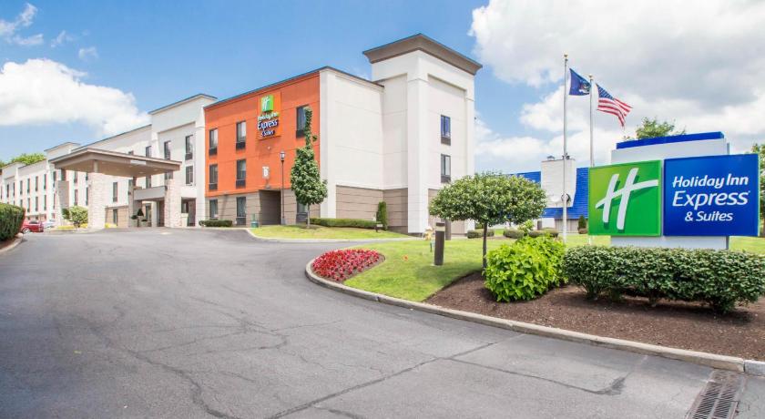 Holiday Inn Express & Suites Albany Airport - Wolf Road photo