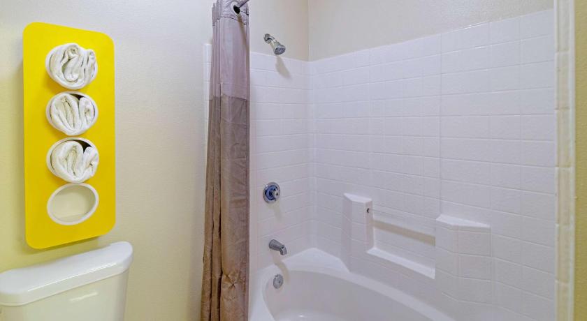 Motel 6-Rhome, TX photo