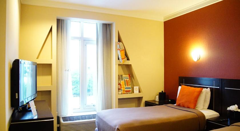 Image of Standard Twin Room 0