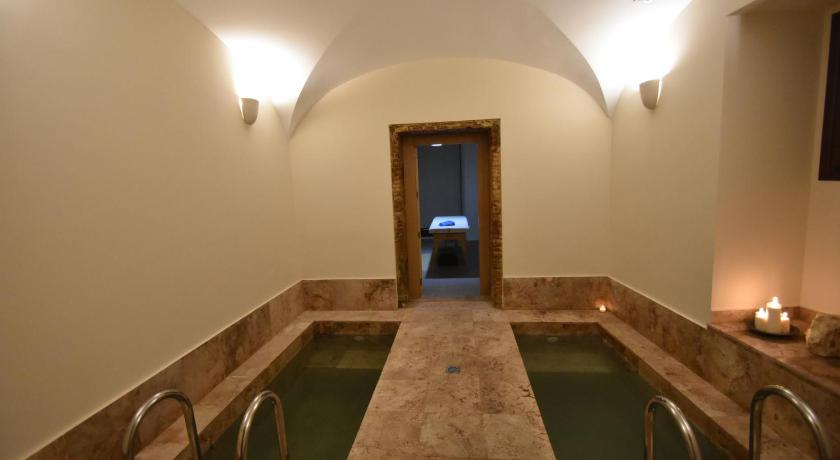Hostal Aquaforum photo