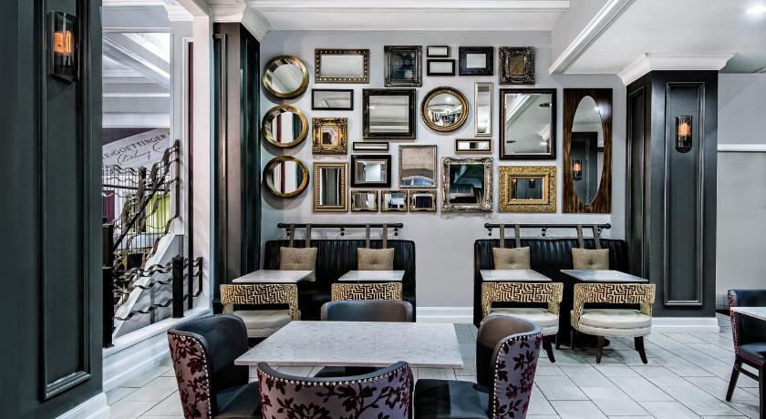 Hotel Indigo Dallas Downtown photo