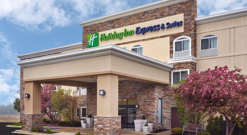 Holiday Inn Express Hotel & Suites Chicago-Libertyville