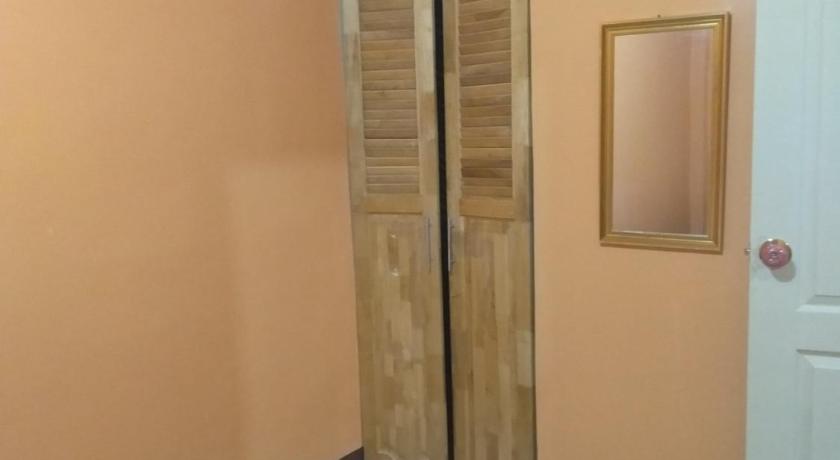 Image of One-Bedroom Apartment 12