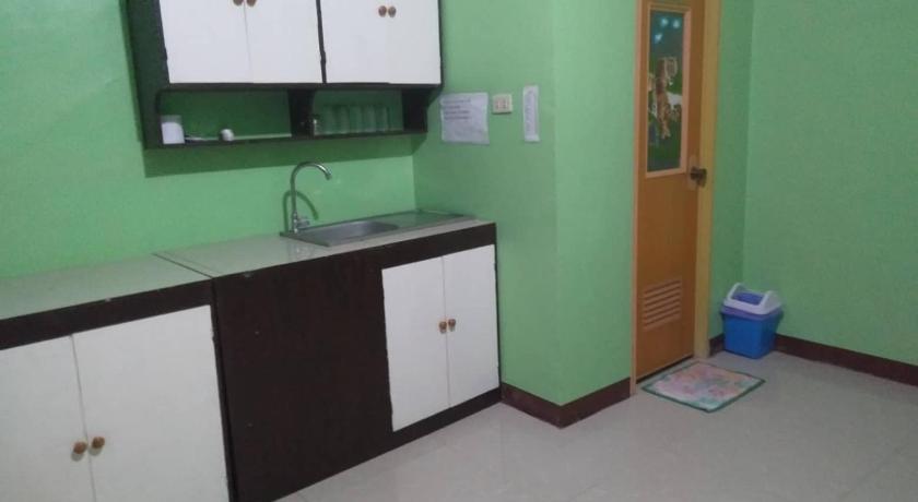 Image of Apartment With Shared Bathroom 5