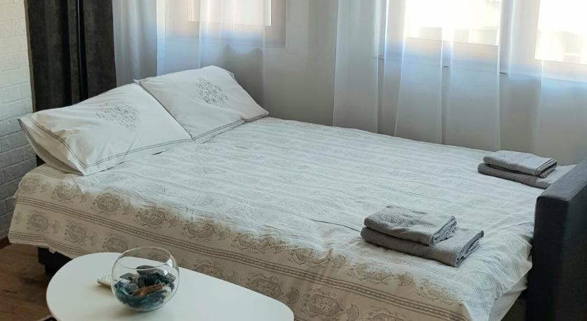 JOY APARTMENT BURGAS CENTER PRIVATE PARKING - image 27