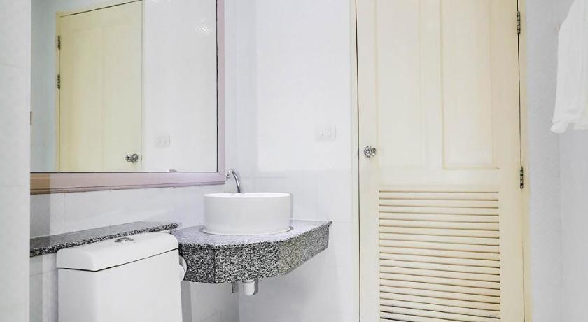 Image of Superior Twin Room 6