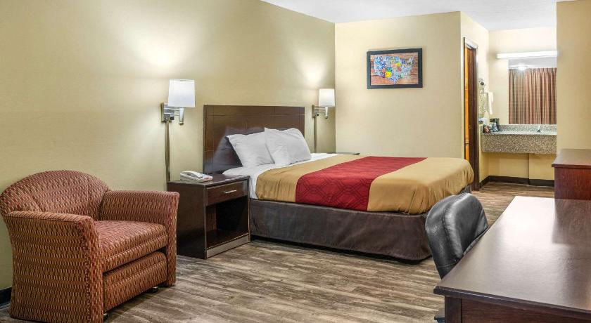 Econo Lodge near Missouri University of Science and Technology