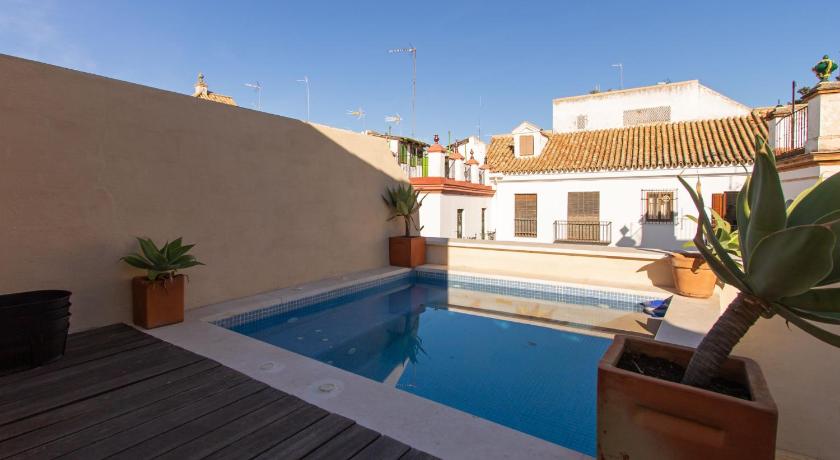 Alcazar Santa Cruz Pool Villa - image 2