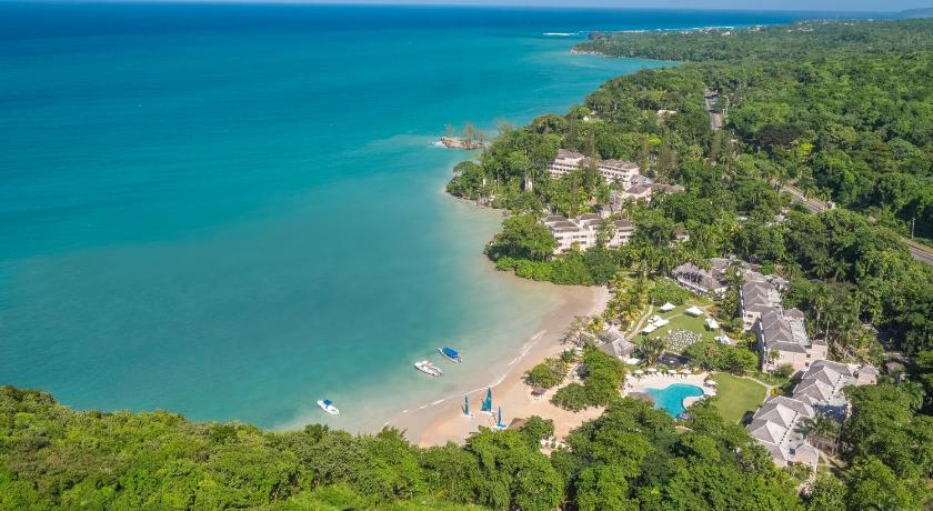 Couples Sans Souci - All Inclusive - Couples Only photo
