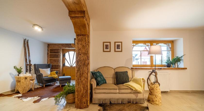 Apartamenty Willa Olsza - wood house & mountain view photo
