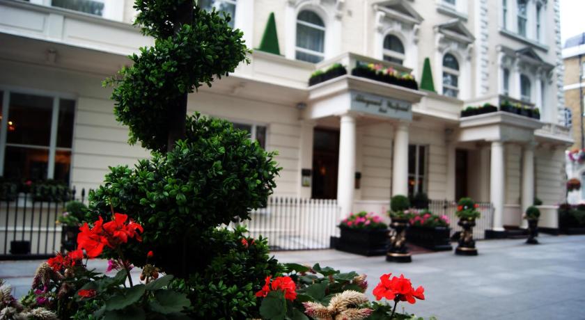 Abbey Court Hotel - image 13